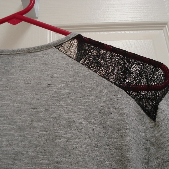 Forever 21 Long Sleeve Gray Shirt with Black Lace - Picture 5 of 6
